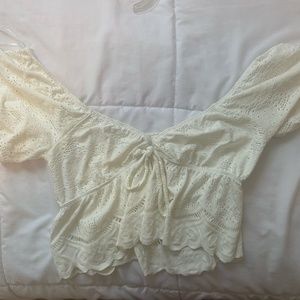 Elegance in Simplicity: White Chic Crop Top